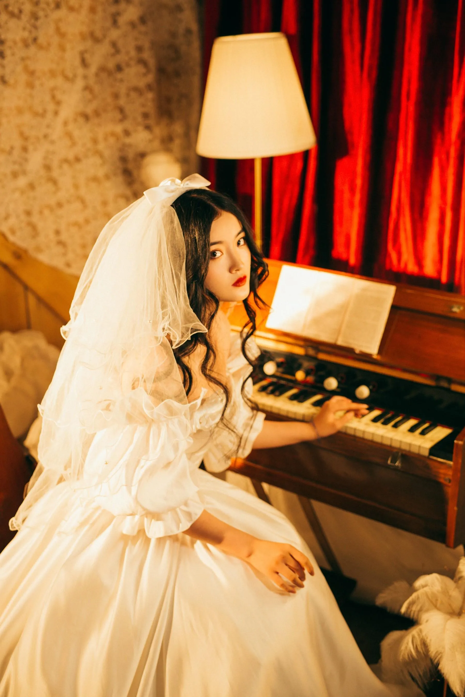 [YITUYU艺图语]2022.07.26 一个人的婚纱 玲兰 [22P]插图